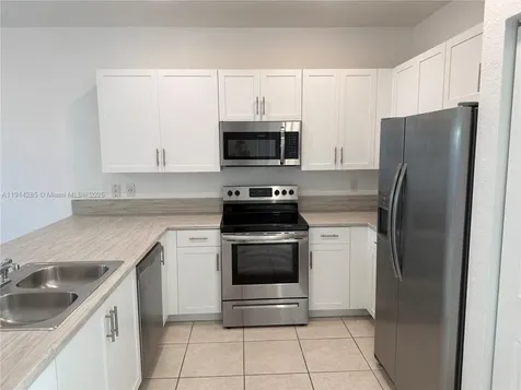 685 NE 208th Terrace Miami FL 33179