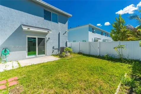 436 NW 11th Avenue Florida City FL 33034
