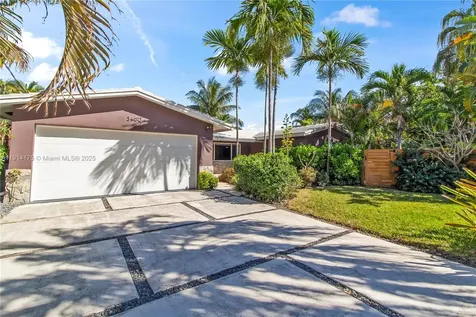 3460 NE 17th Way Oakland Park FL 33334