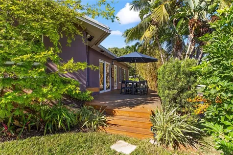 3460 NE 17th Way Oakland Park FL 33334