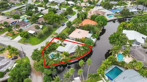 3460 NE 17th Way Oakland Park FL 33334