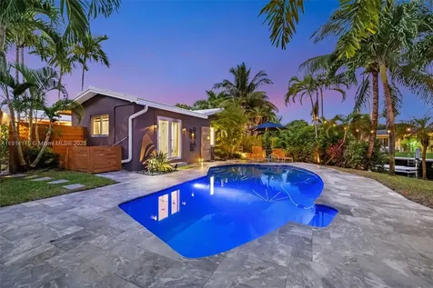 3460 NE 17th Way Oakland Park FL 33334