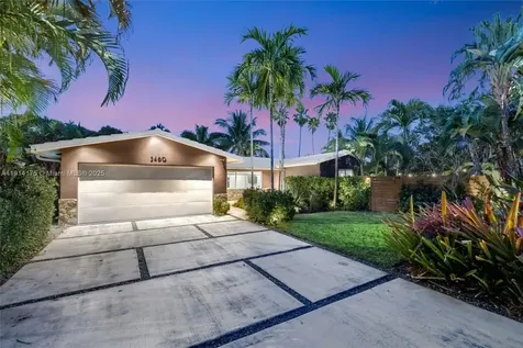 3460 NE 17th Way Oakland Park FL 33334