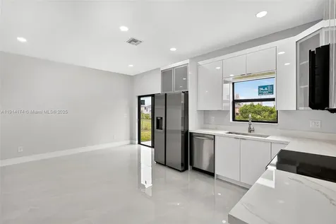 3919 SW 8th Street Lehigh Acres FL 33976