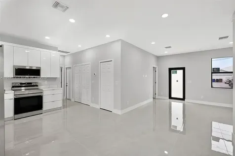 3919 SW 8th Street Lehigh Acres FL 33976