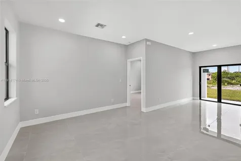 3919 SW 8th Street Lehigh Acres FL 33976
