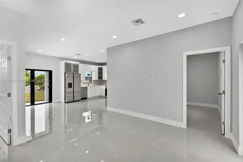 3919 SW 8th Street Lehigh Acres FL 33976