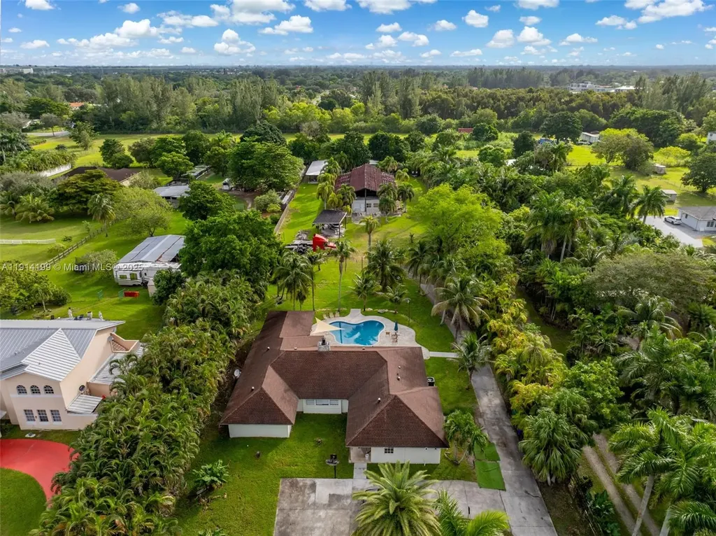 5310 SW 172nd Avenue Southwest Ranches FL 33331