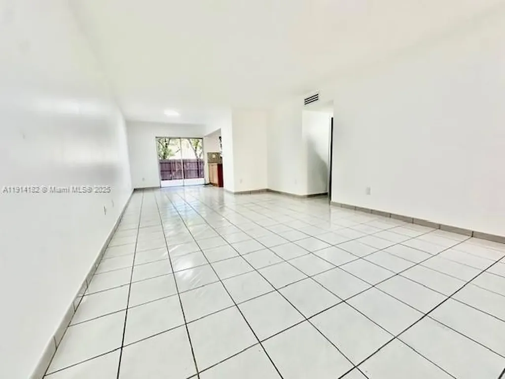 10851 SW 2nd Street Sweetwater FL 33174