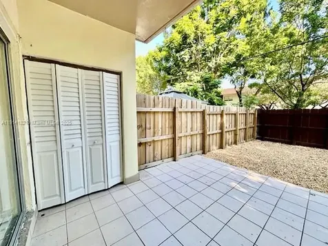 10851 SW 2nd Street Sweetwater FL 33174