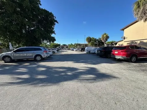 10851 SW 2nd Street Sweetwater FL 33174
