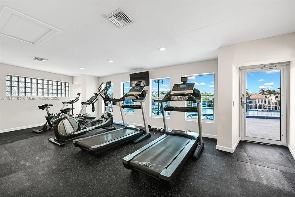 1410 S Ocean Drive Hollywood FL 33019
