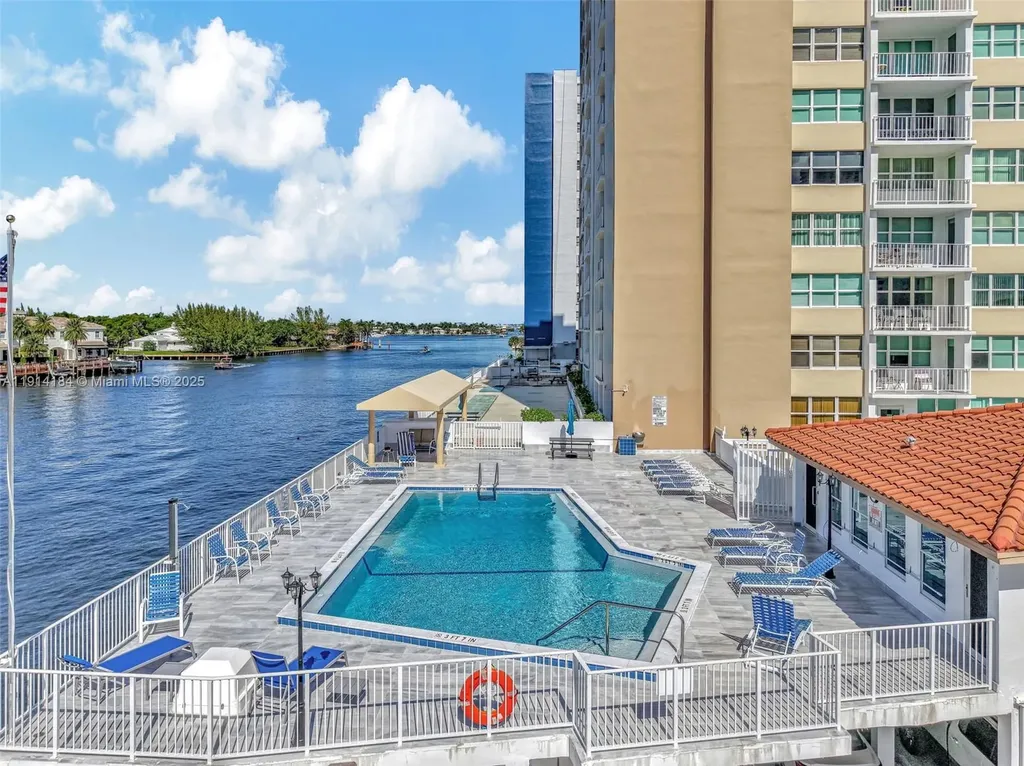 1410 S Ocean Drive Hollywood FL 33019