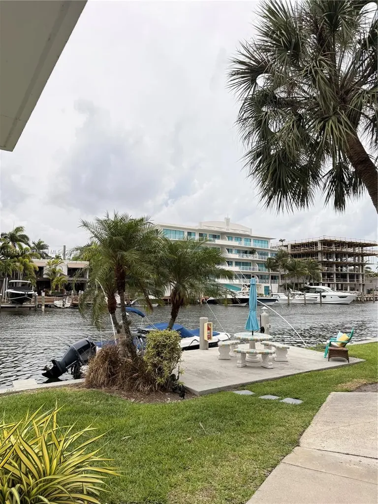 180 Isle Of Venice Drive Fort Lauderdale FL 33301