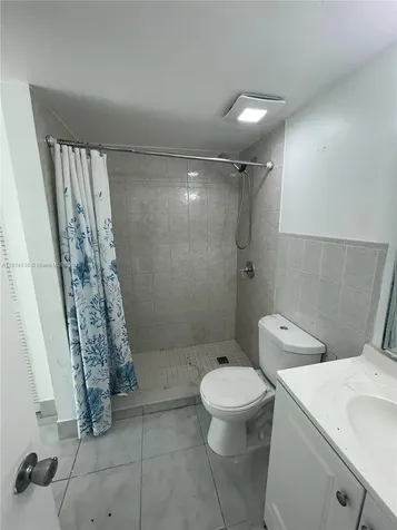 4719 NW 7th Street Miami FL 33126