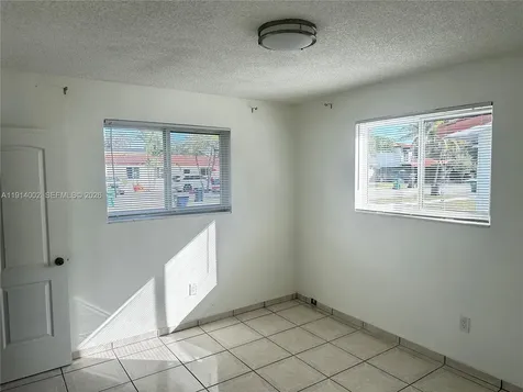 2914 SW 92nd Court Miami FL 33165