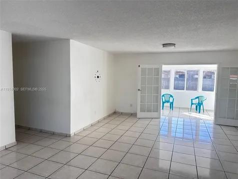 2914 SW 92nd Court Miami FL 33165