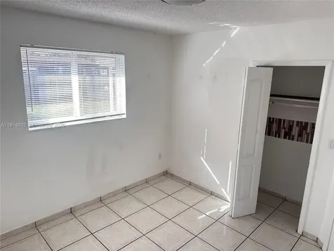 2914 SW 92nd Court Miami FL 33165