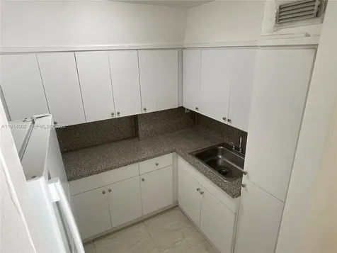 2914 SW 92nd Court Miami FL 33165