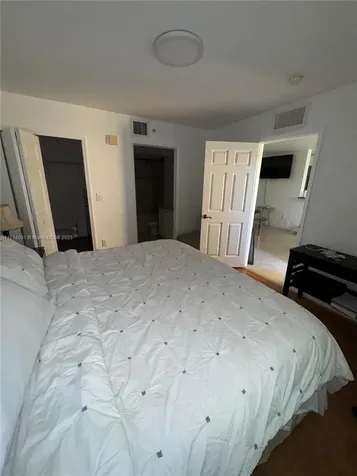 21130 SW 87th Avenue Cutler Bay FL 33189