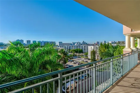 17555 Atlantic Boulevard Sunny Isles Beach FL 33160