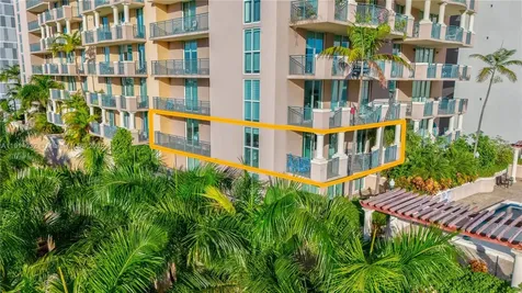 17555 Atlantic Boulevard Sunny Isles Beach FL 33160