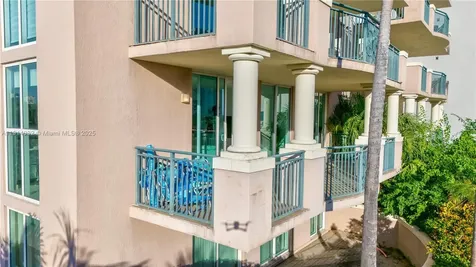 17555 Atlantic Boulevard Sunny Isles Beach FL 33160