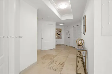 17555 Atlantic Boulevard Sunny Isles Beach FL 33160