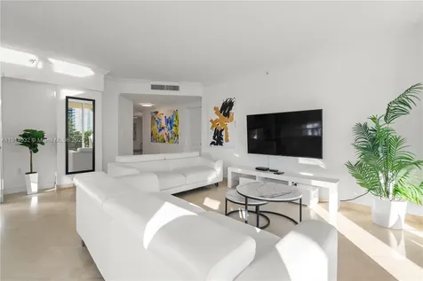 17555 Atlantic Boulevard Sunny Isles Beach FL 33160