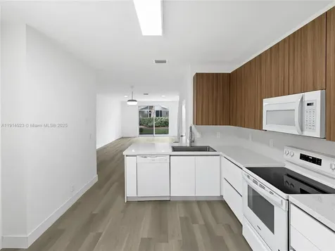 2179 Hacienda Terrace Weston FL 33327
