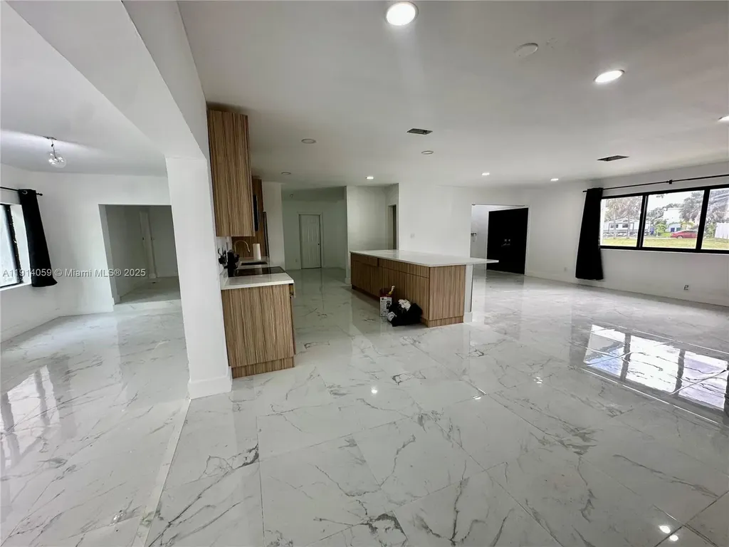 2931 NW 8th Road Fort Lauderdale FL 33311