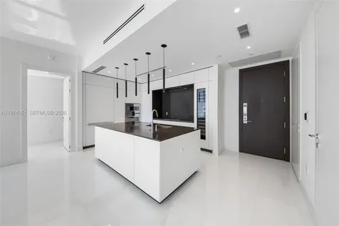 300 Biscayne Boulevard Way Miami FL 33131