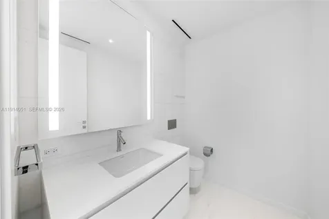 300 Biscayne Boulevard Way Miami FL 33131