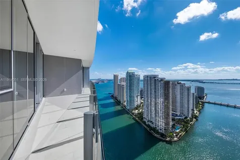 300 Biscayne Boulevard Way Miami FL 33131