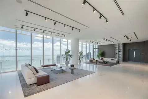 300 Biscayne Boulevard Way Miami FL 33131