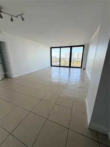 3701 N Country Club Drive Aventura FL 33180