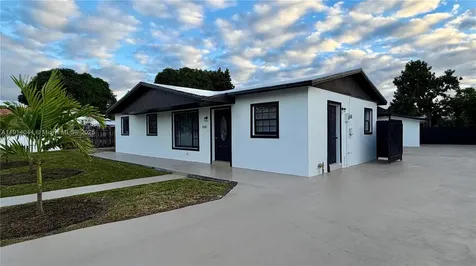 5020 NW 170th Street Miami Gardens FL 33055