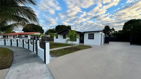 5020 NW 170th Street Miami Gardens FL 33055