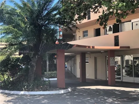 1750 NE 191st Street Miami FL 33179
