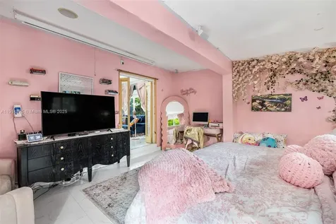 2820 SW 33rd Court Miami FL 33133