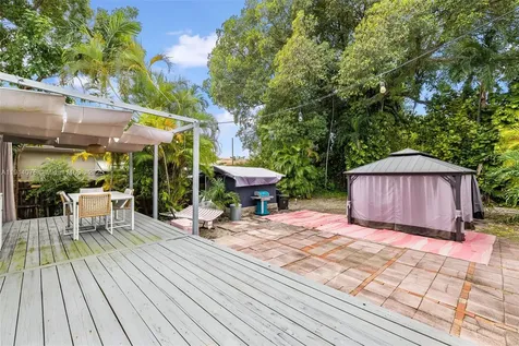 2820 SW 33rd Court Miami FL 33133