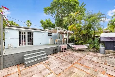 2820 SW 33rd Court Miami FL 33133