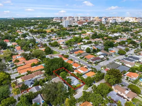 2820 SW 33rd Court Miami FL 33133