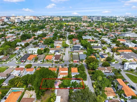2820 SW 33rd Court Miami FL 33133