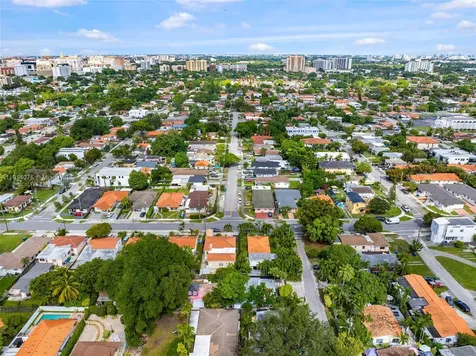 2820 SW 33rd Court Miami FL 33133