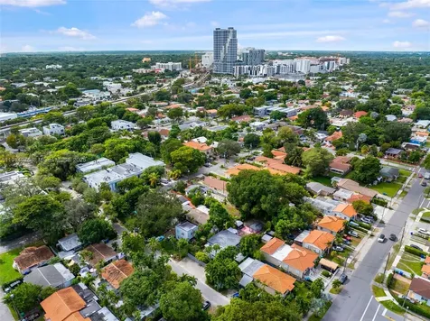 2820 SW 33rd Court Miami FL 33133