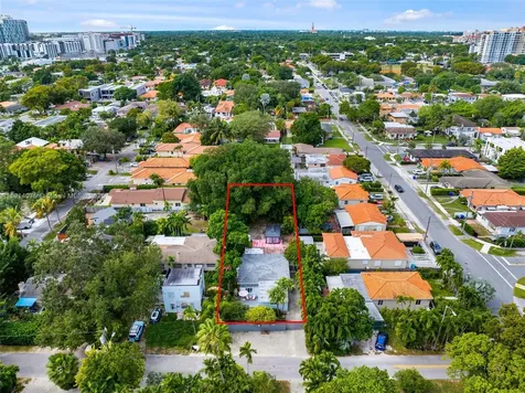 2820 SW 33rd Court Miami FL 33133