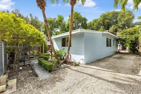 2820 SW 33rd Court Miami FL 33133