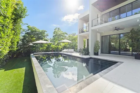 8625 NE 10th Avenue Miami FL 33138