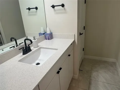 2162 Appleton Circle N Oakland Park FL 33309
